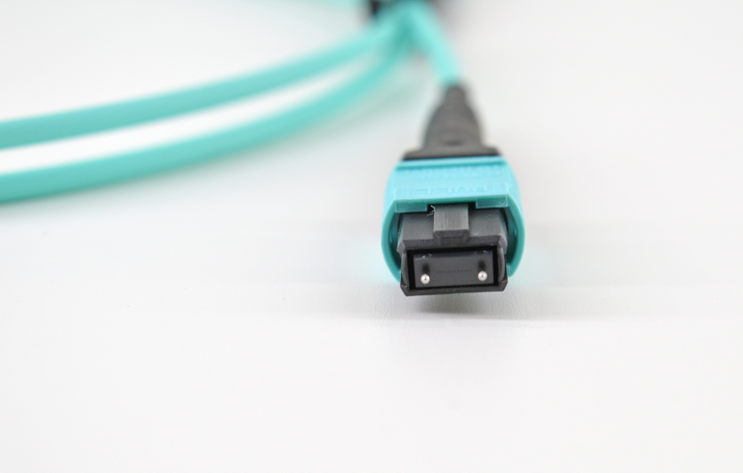 12/24/48/96/144 CORES MTP Fiber Optic Male To Male 100G MPO Connector Patch Cord Jumper